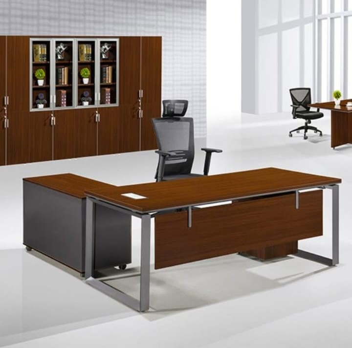 Modern Office Workstation